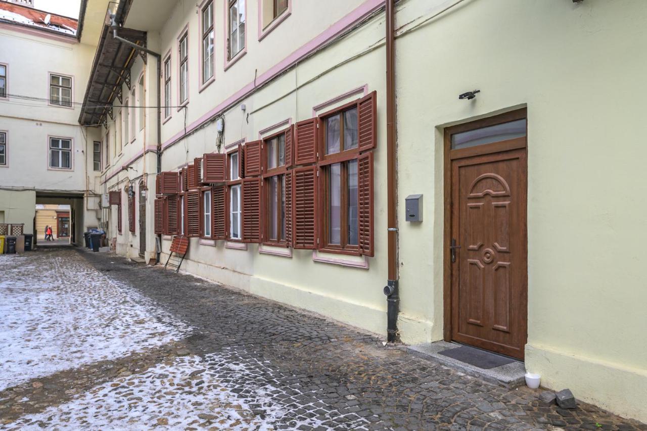 Apartment Queen Sibiu Esterno foto