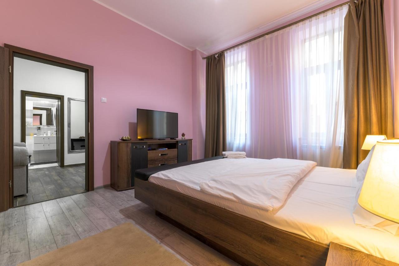 Apartment Queen Sibiu Esterno foto