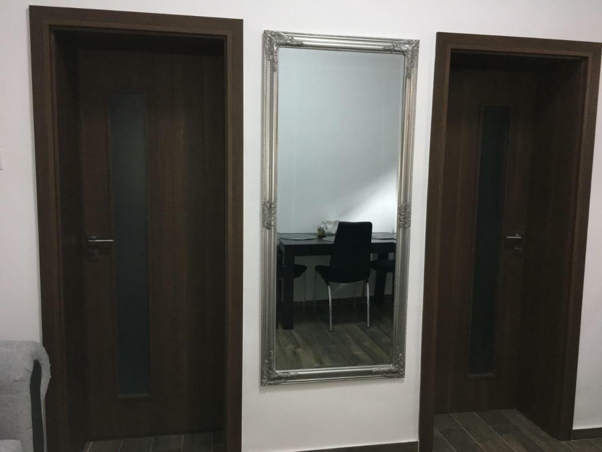Apartment Queen Sibiu Esterno foto