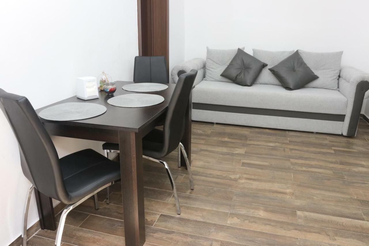 Apartment Queen Sibiu Esterno foto