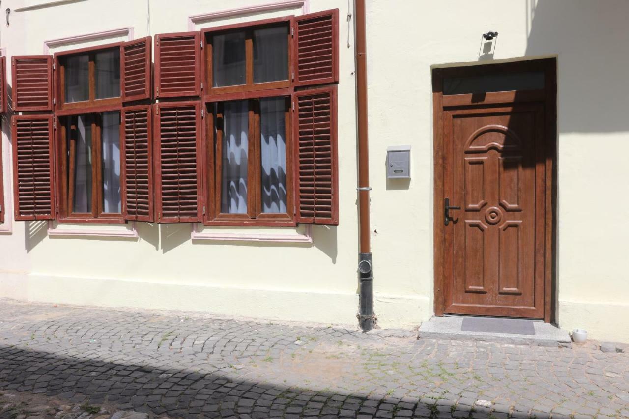 Apartment Queen Sibiu Esterno foto